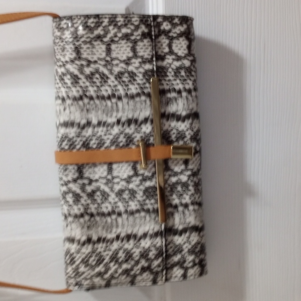 NWT Jacklyn Smith Purse Snakeskin w/ Tan Accents Shoulder Bag or Clutch!